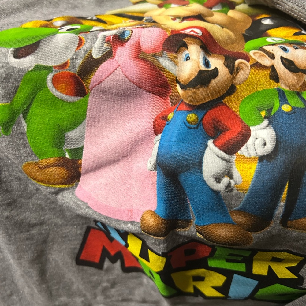 Nintendo Gray Short Sleeve Tee